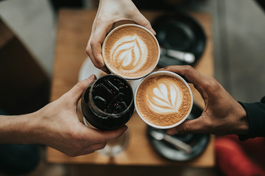 Teman ngopi bersama Kopi & Cookies